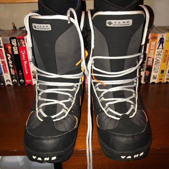 Vans Snowboarding Boots - Picture 1 of 5